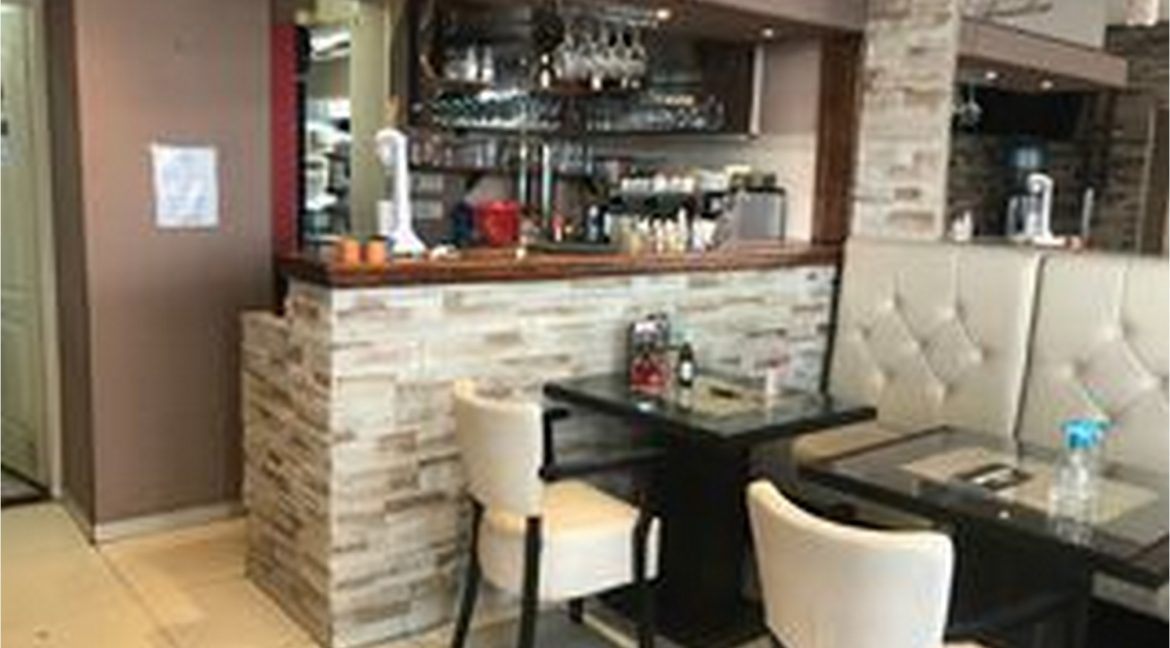 kafe restoran lokal siri centar prodaja sigma nekretnine zrenjanin 7